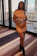 Load image into Gallery viewer, Champagne Night